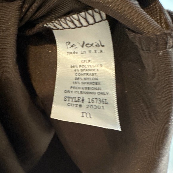 Voice of California Size Medium Mocha Brown Velvet Lace Open Back Blouse - Picture 5 of 5